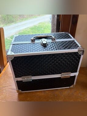 CABOODLES Black Diamond Makeup Organizer Professional Train Case Box LARGE